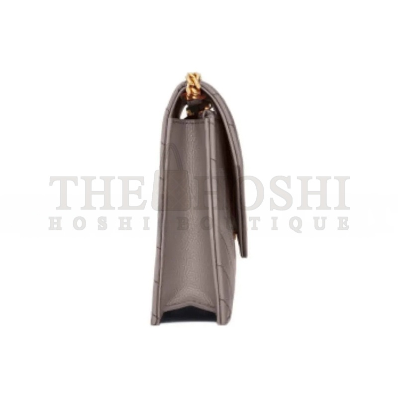 Y51 CASSANDRE MATELASSÉ ENVELOPE CHAIN WALLET IN GRAIN DE POUDRE EMBOSSED LEATHER 742920BOW011202 (19*12.5*3.5cm) Master Quality